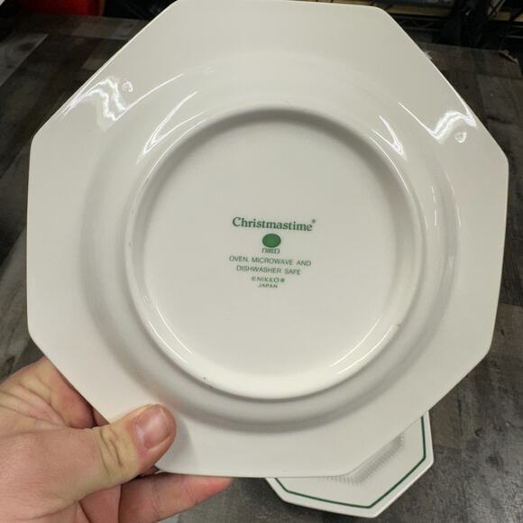 Nikko Christmastime Octagon 4.5 D Salad Dessert Plate Christmas Tree - Set of 4 - Picture 3 of 5